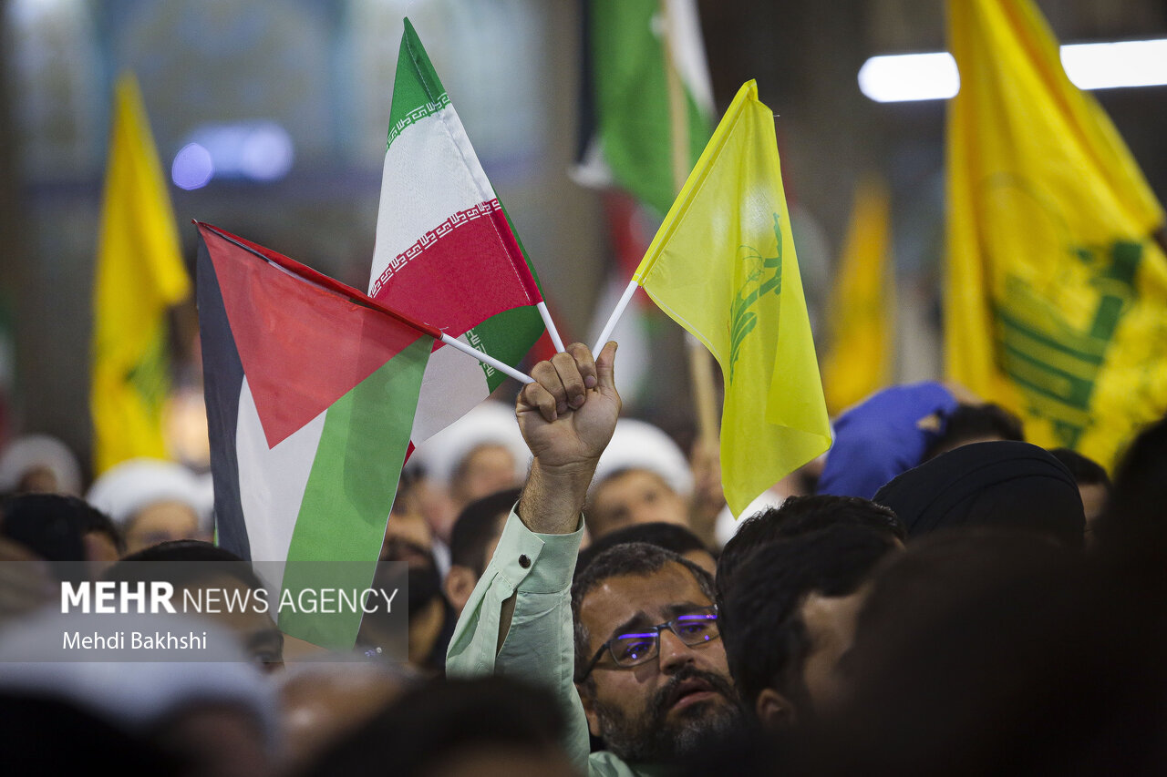 People in Qom hold rally in condemnation of Israeli crimes