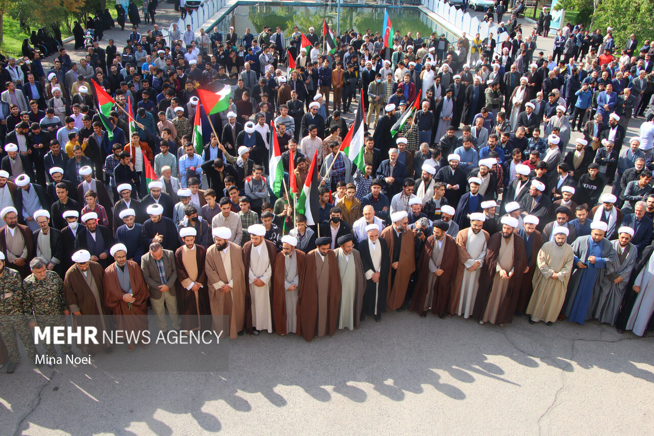 People in Tabriz hold rally in condemnation of Israeli crimes