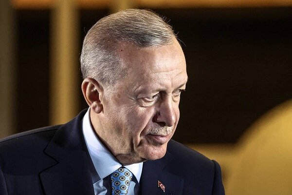 Erdogan urges Israel to stop genocide acts against civilians