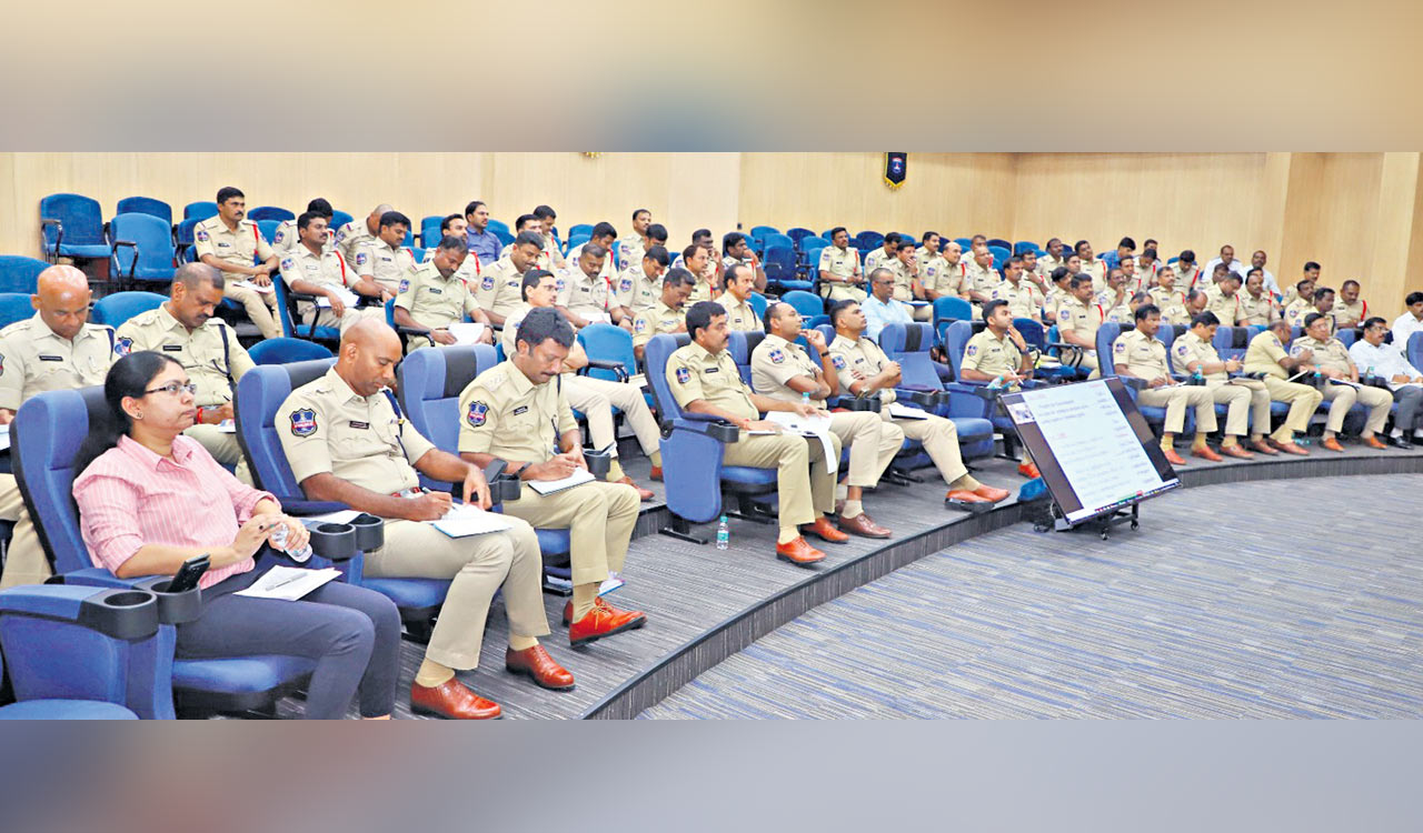 Follow norms on poll duty, Hyderabad CP to cops