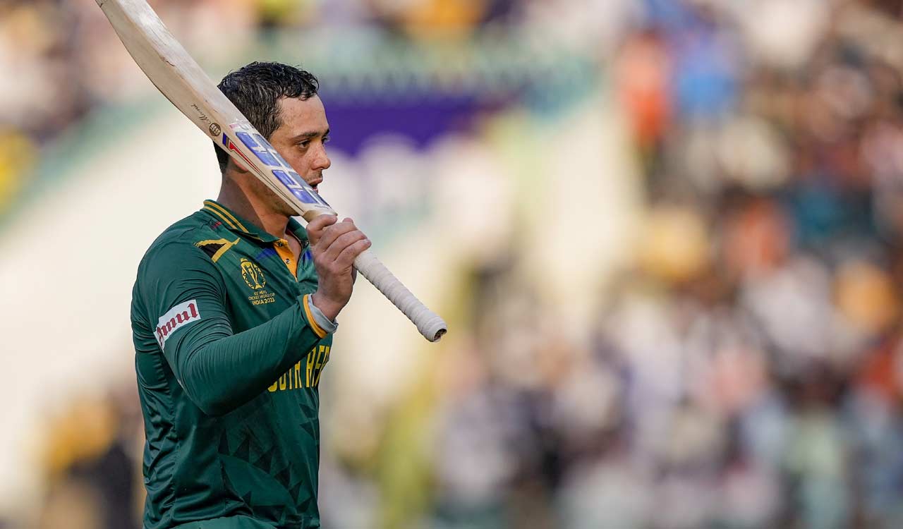 Quinton de Kock slams his fourth century in World Cup