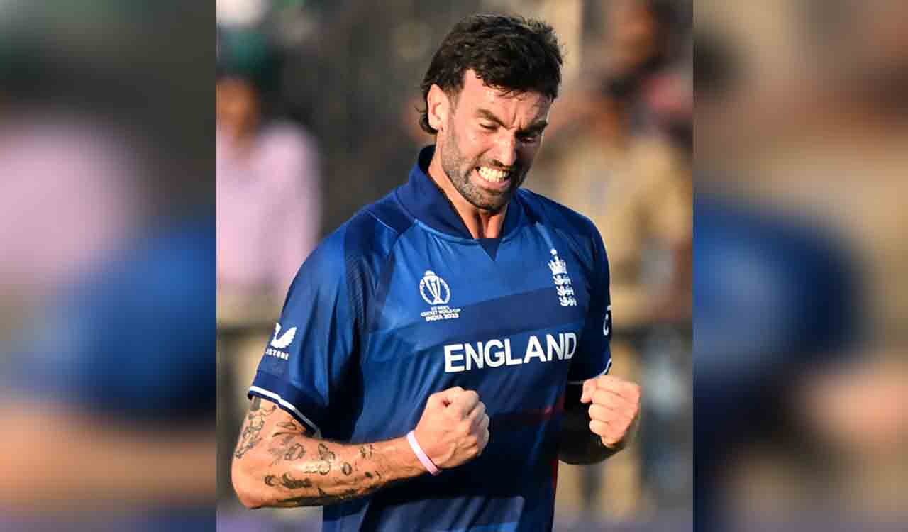 England pacer Topley leaves field with injured left index finger against South Africa