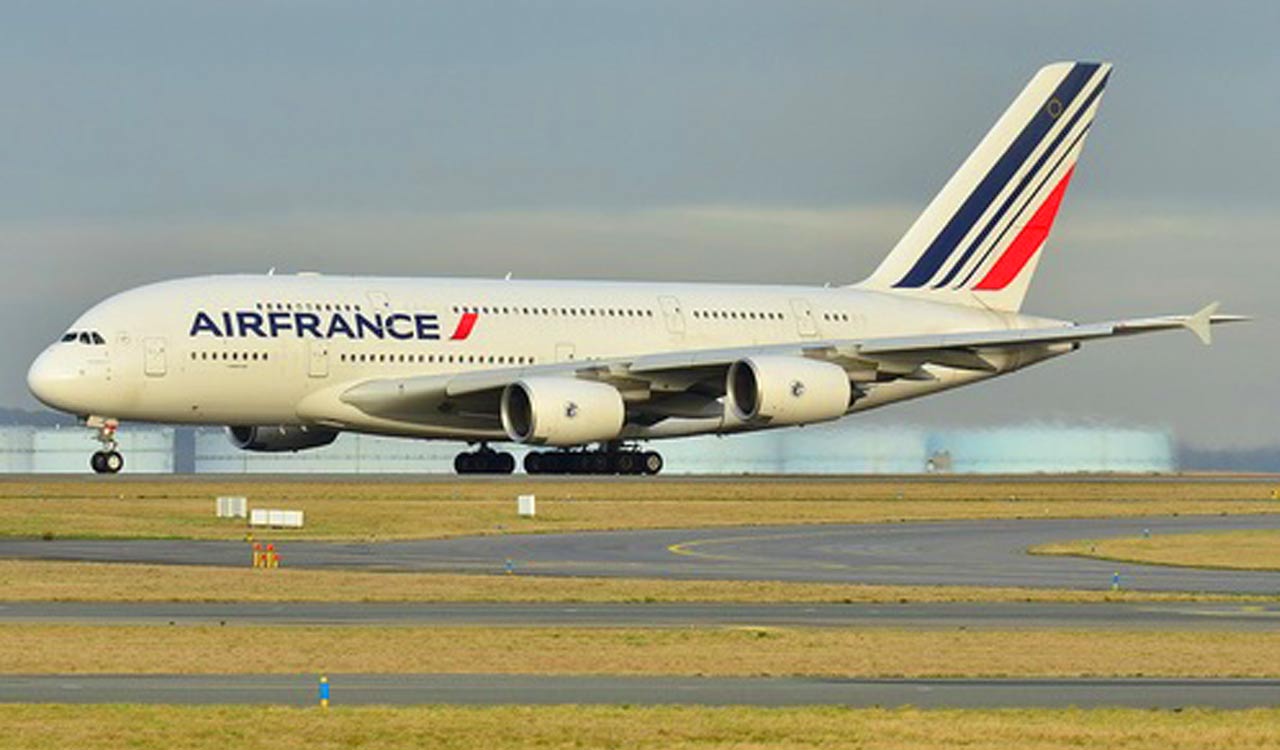 France organizes flights for repatriation from Israel