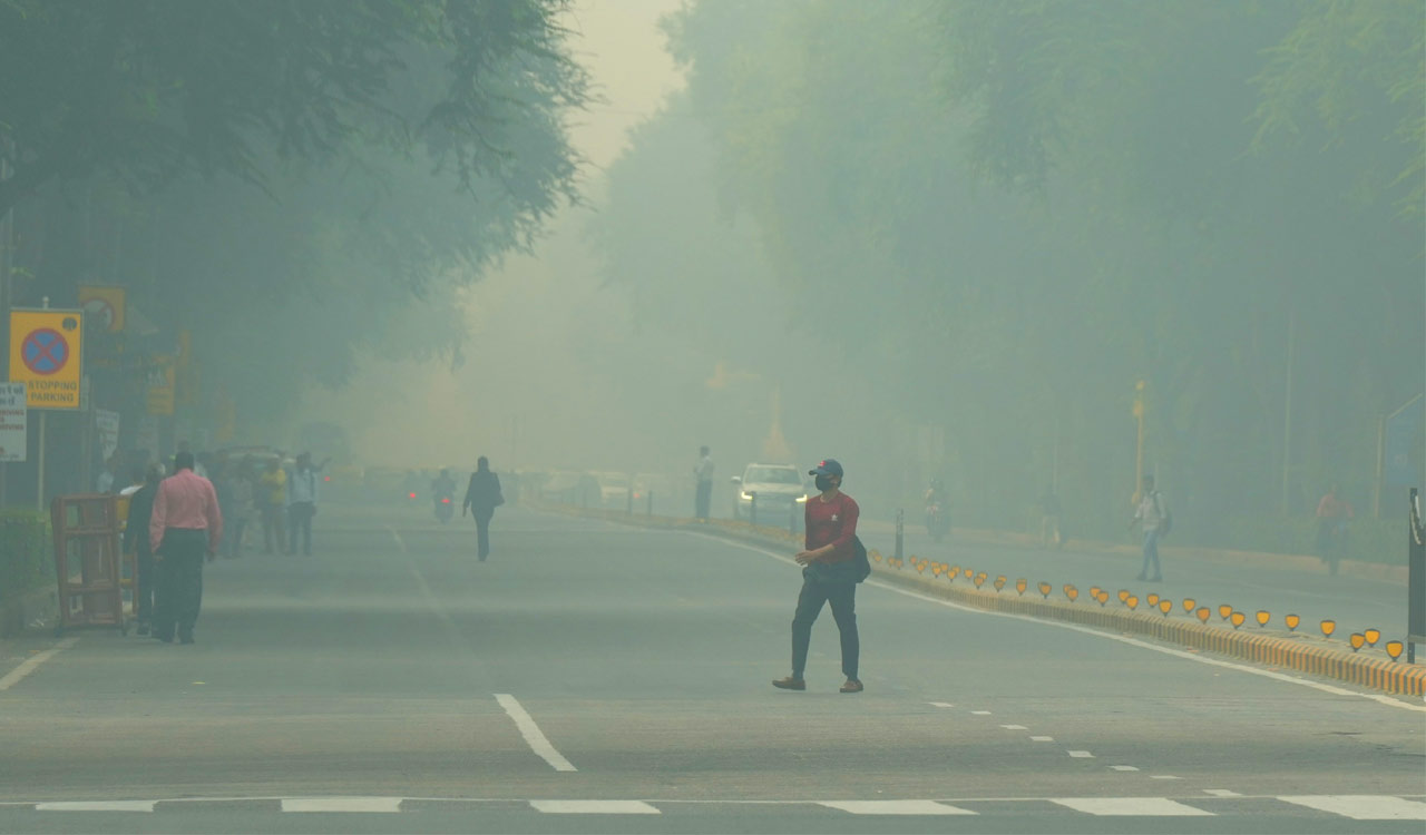 Delhi’s air quality deteriorates to ‘very poor’ due to unfavourable Met conditions