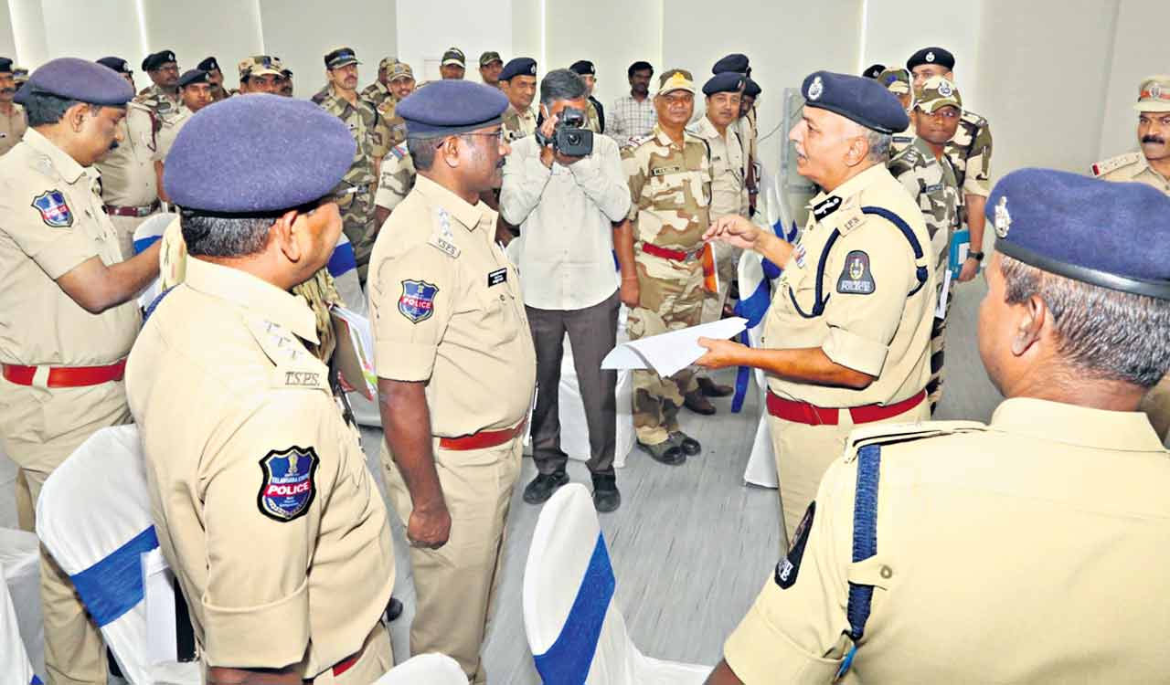 Telangana assembly polls: Hyderabad CP holds meet with CAPF officials