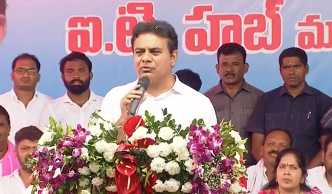 Congress selling seats today, will sell Telangana tomorrow, says KTR