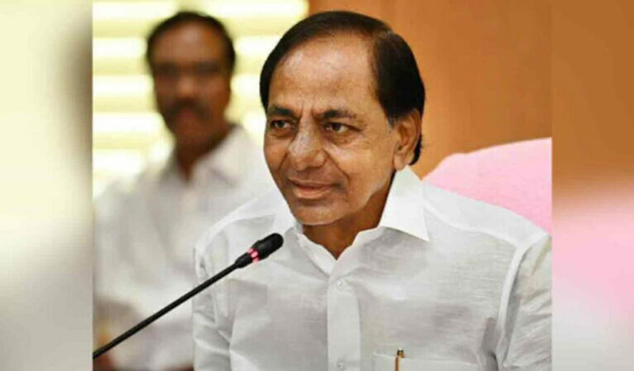 CM KCR greets people on Saddula Bathukamma