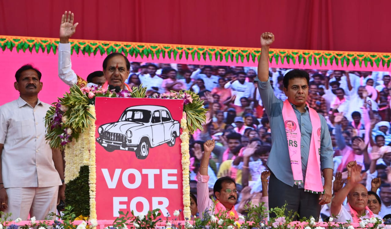 Vote for Congress, BJP will halt development: CM KCR