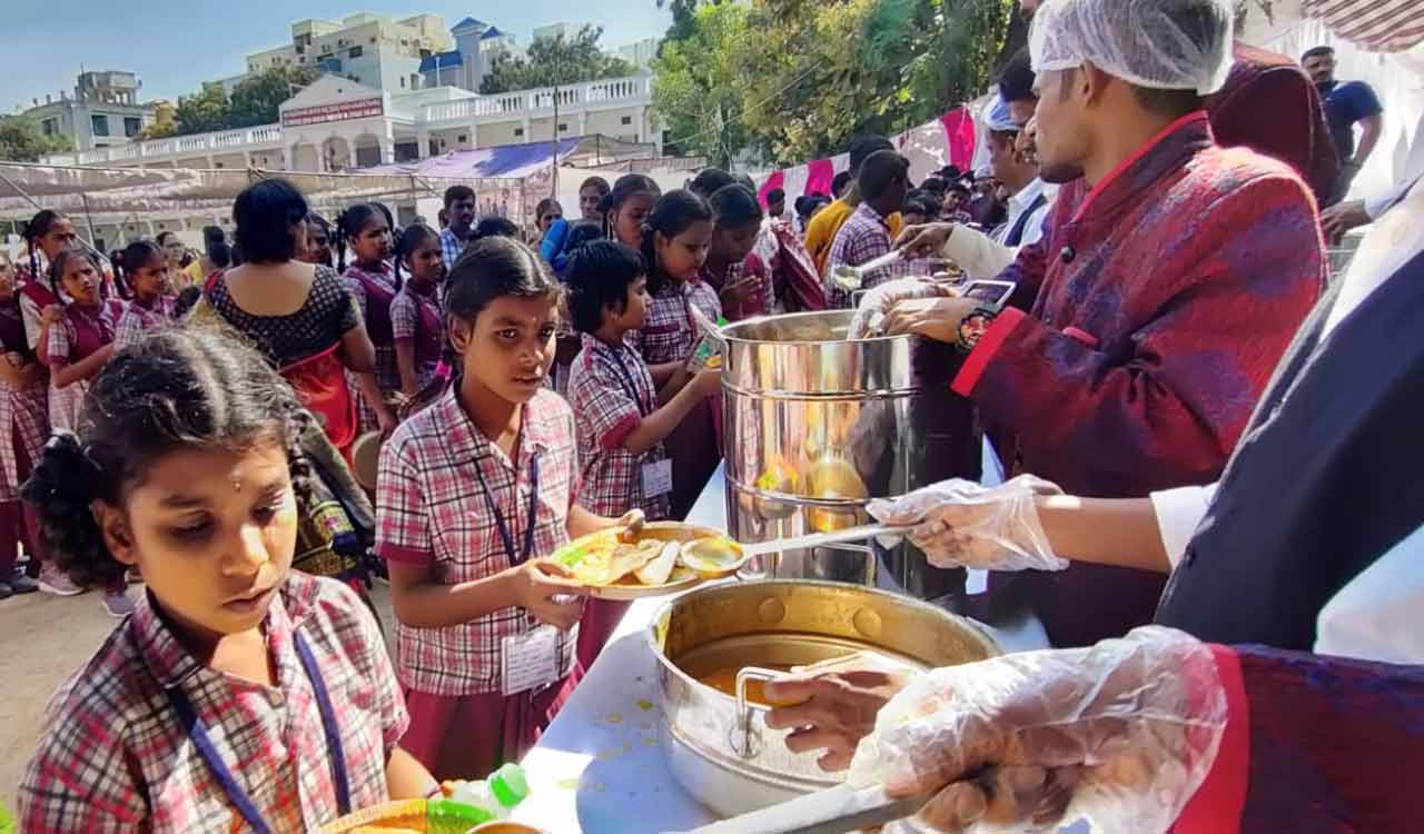 KTR launches Chief Minister’s Breakfast Scheme for government school students