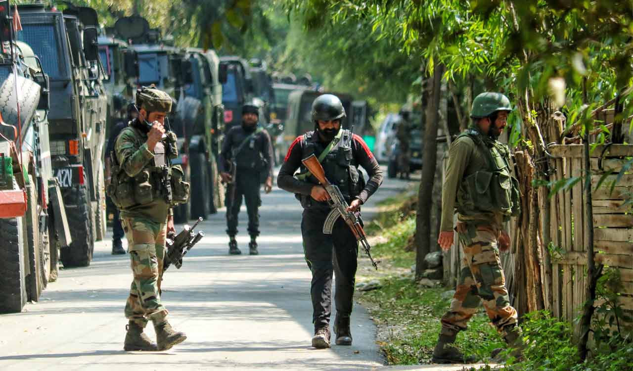 Keran infiltration foiled, one terrorist neutralized