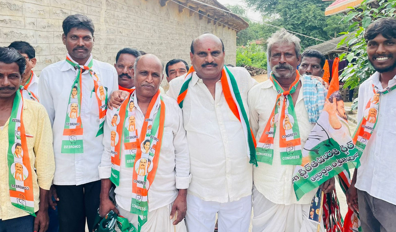 Medak Congress president Kantareddy Tirupathi Reddy quits party