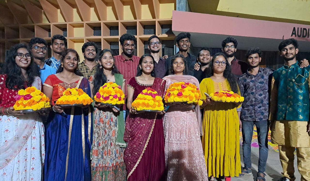 Bathukamma celebrated at NIT Warangal