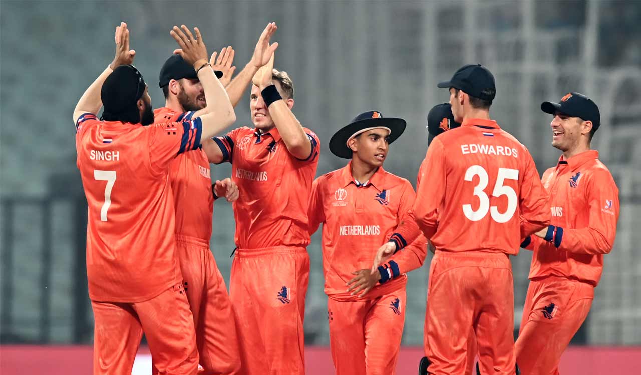 Netherlands stun Bangladesh by 87 runs, knock Asian side out of CWC