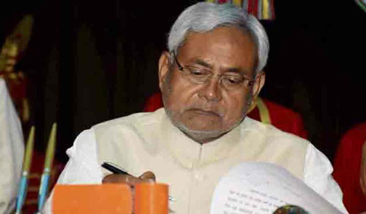 Bihar CM Nitish Kumar calls all party meeting on Tuesday to discuss caste survey