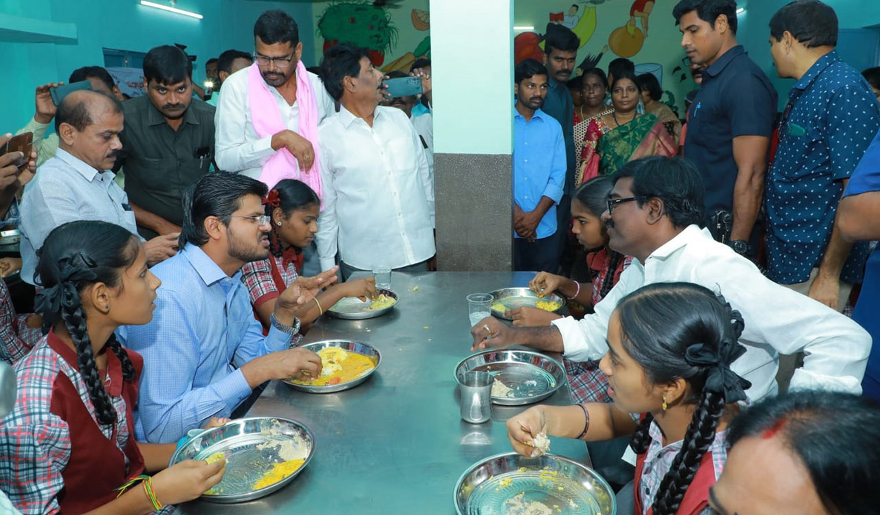 CM Breakfast scheme will set an example for the country: Puvvada 