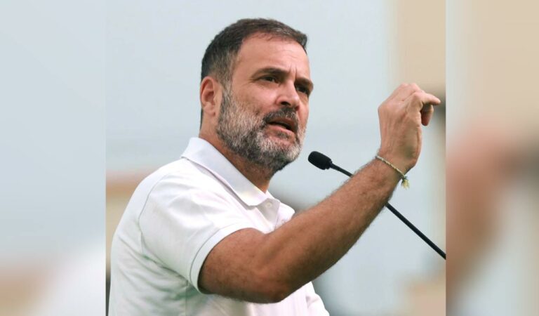 Rahul Gandhi contradicts Karnataka leaders on power supply