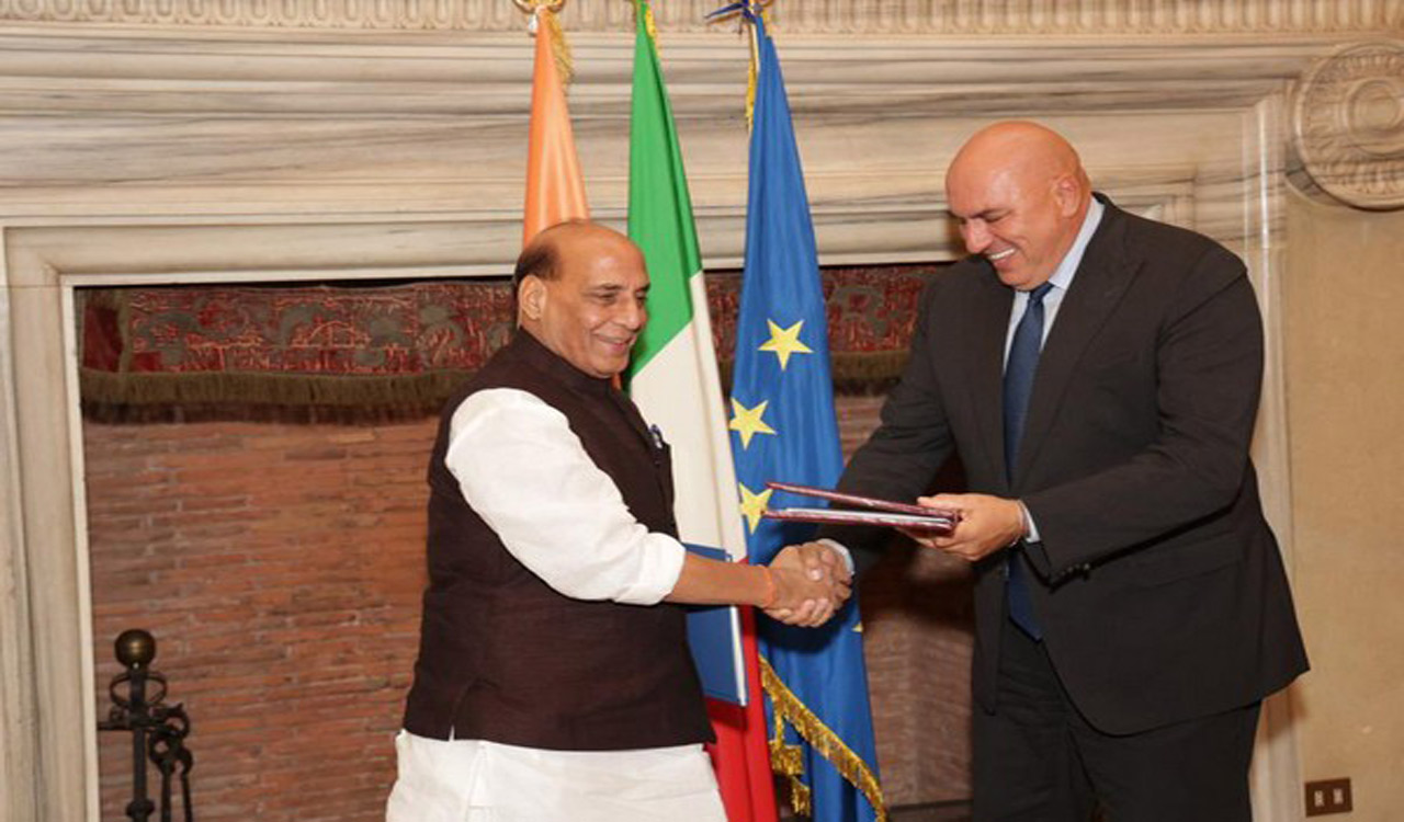 Rajnath Singh holds meeting with his Italian counterpart, signs agreement on Defence Corporation