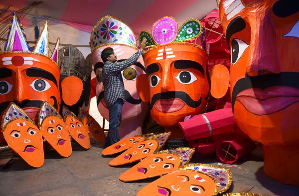 Digital effigies of Ravana, Kumbhakaran and Meghnath in Ramlila