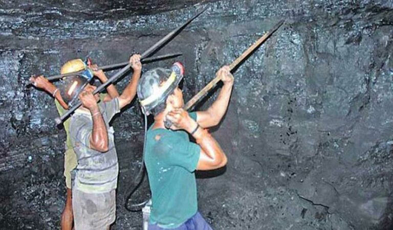 Singareni workers to get Dasara bonus on October 16