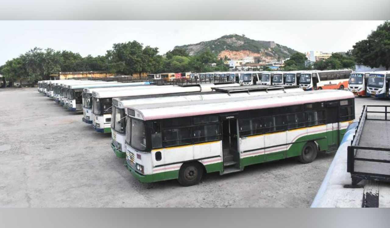 TSRTC to increase number of buses, frequency of trips