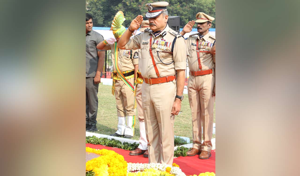 Telangana DGP honors police martyrs on Commemoration Day