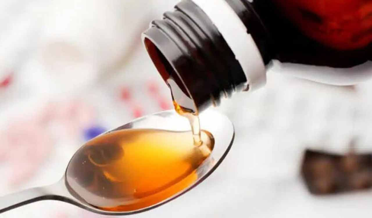 Maharashtra: 4,000 bottles of illegally stored cough syrups seized, one held