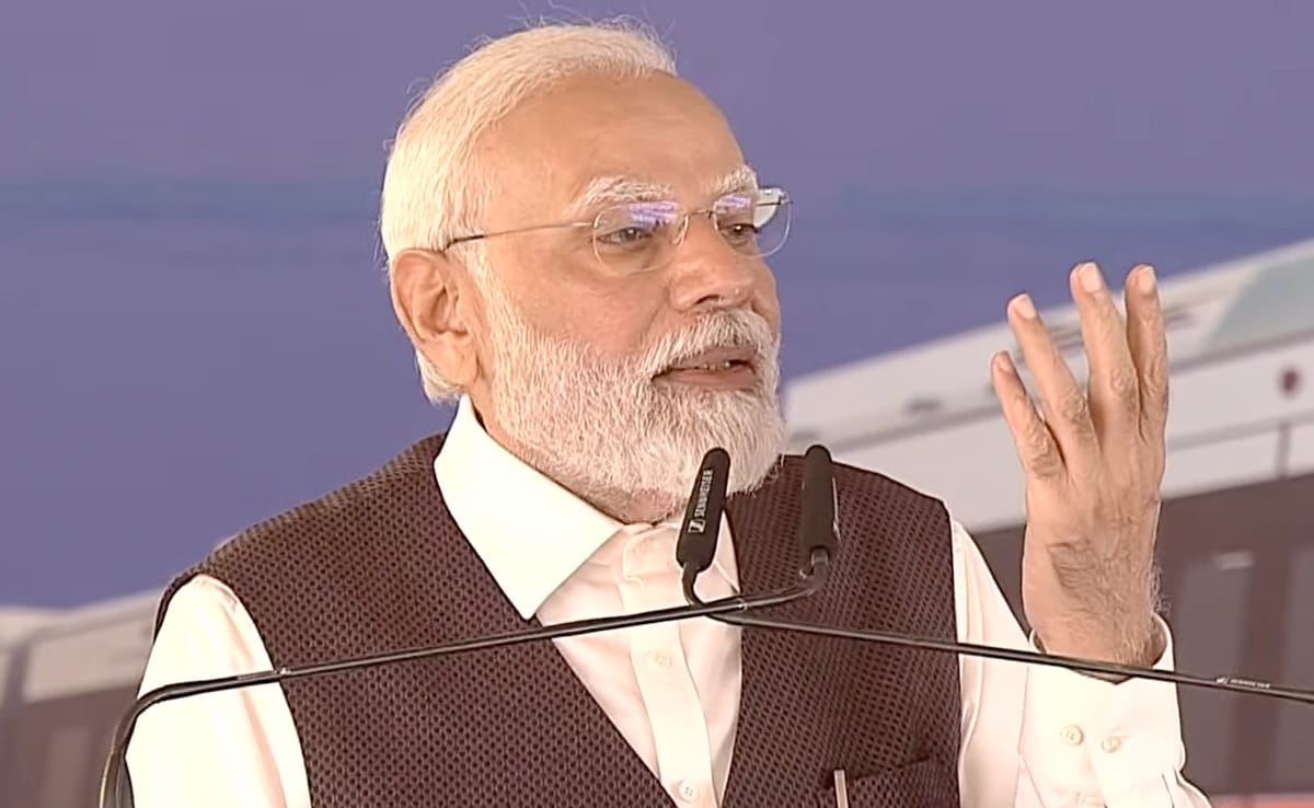 PM Announces Rs 2 Lakh Compensation For Families Of Andhra Train Tragedy