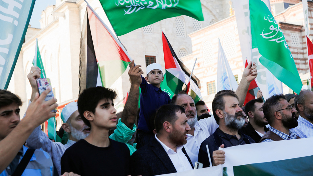 Thousands march in Istanbul in support of Palestinians