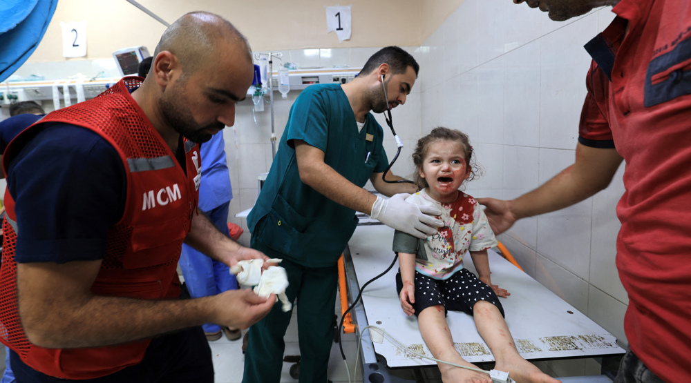 Israeli jets bombard areas near Gaza’s largest hospital