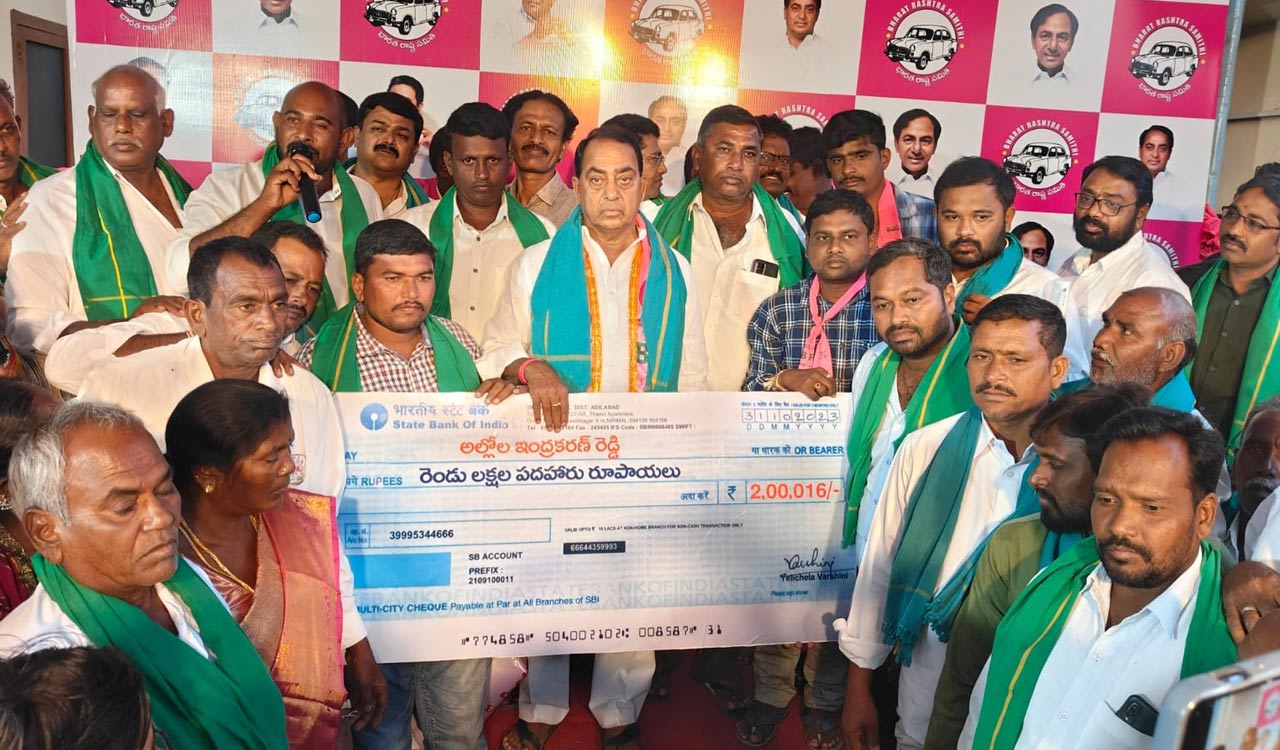 Nirmal: Farmers donate Rs 2 lakh for Indrakaran Reddy’s nomination