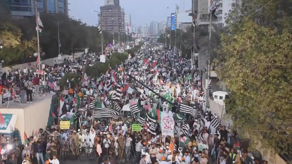 Thousands march in Karachi to support Palestine