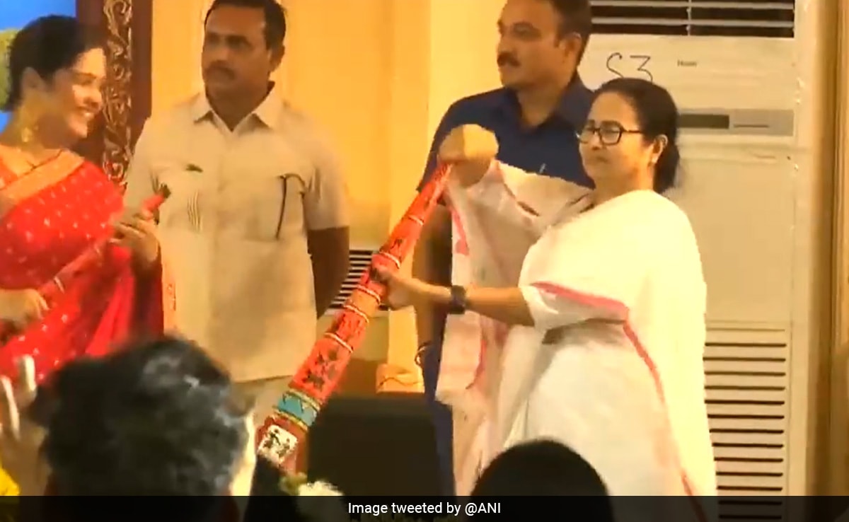 Watch: Mamata Banerjee At Durga Puja Carnival In Kolkata