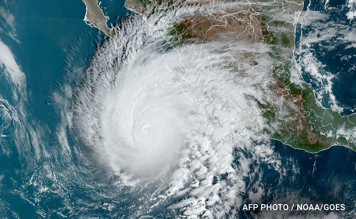 Hurricane Norma, Now Category 2, Nears West Mexico Coast