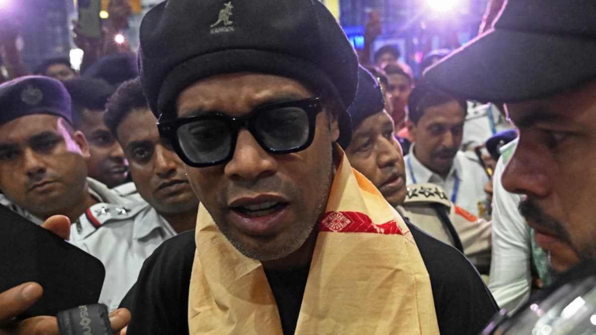 Ronaldinho Arrives In Kolkata, To Inaugurate A Durga Puja Pandal