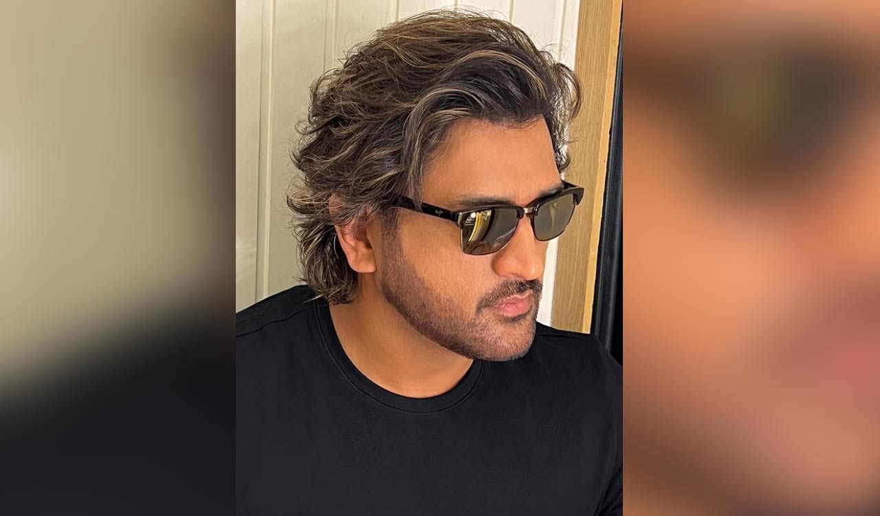 MS Dhoni sports new hairstyle, Bollywood celebs, fans react