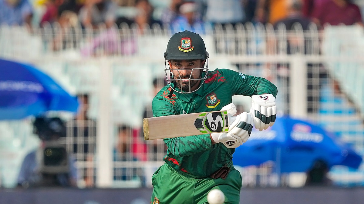 World Cup Live: Shaheen Afridi's Twin Blows Put Bangladesh Under Pressure