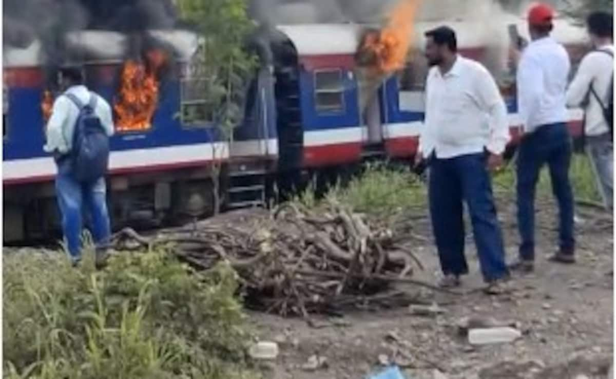 Fire Breaks Out In 5 Coaches Of Train In Maharashtra, All Passengers Safe