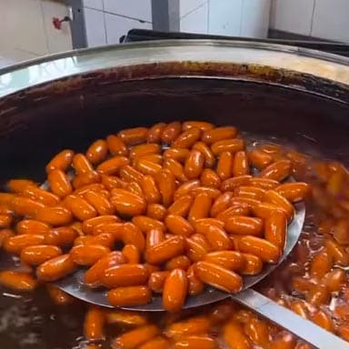 Watch: After Parotta, Making Of Gulab Jamun Divides Internet Over Hygiene Concerns