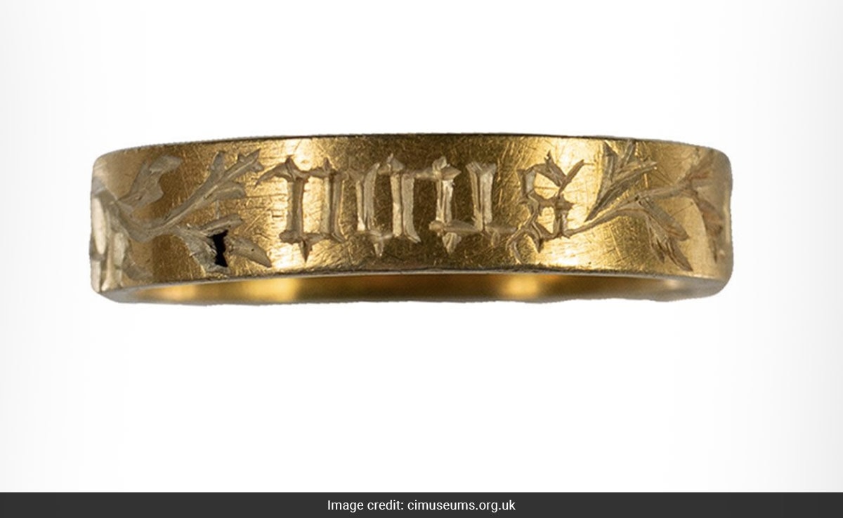 Medieval Ring Engraved With Love Motto Found In UK By Metal Detectorist