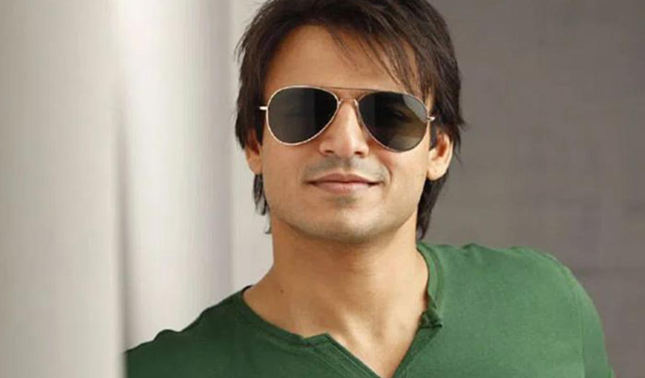 Vivek Oberoi wishes his “forever saathiya” Priyanka on her birthday