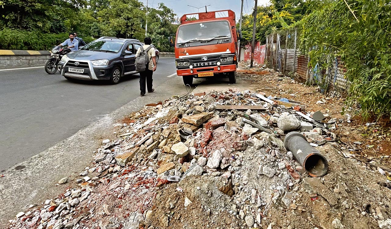 GHMC aims to curb illegal Construction and Demolition waste dumping