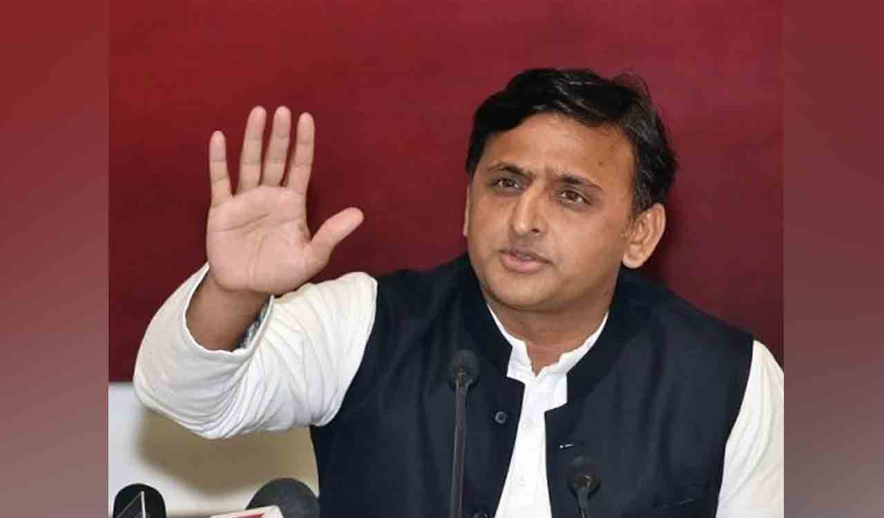 Tension rises within INDIA alliance as Akhilesh alleges Congress of “betrayal”