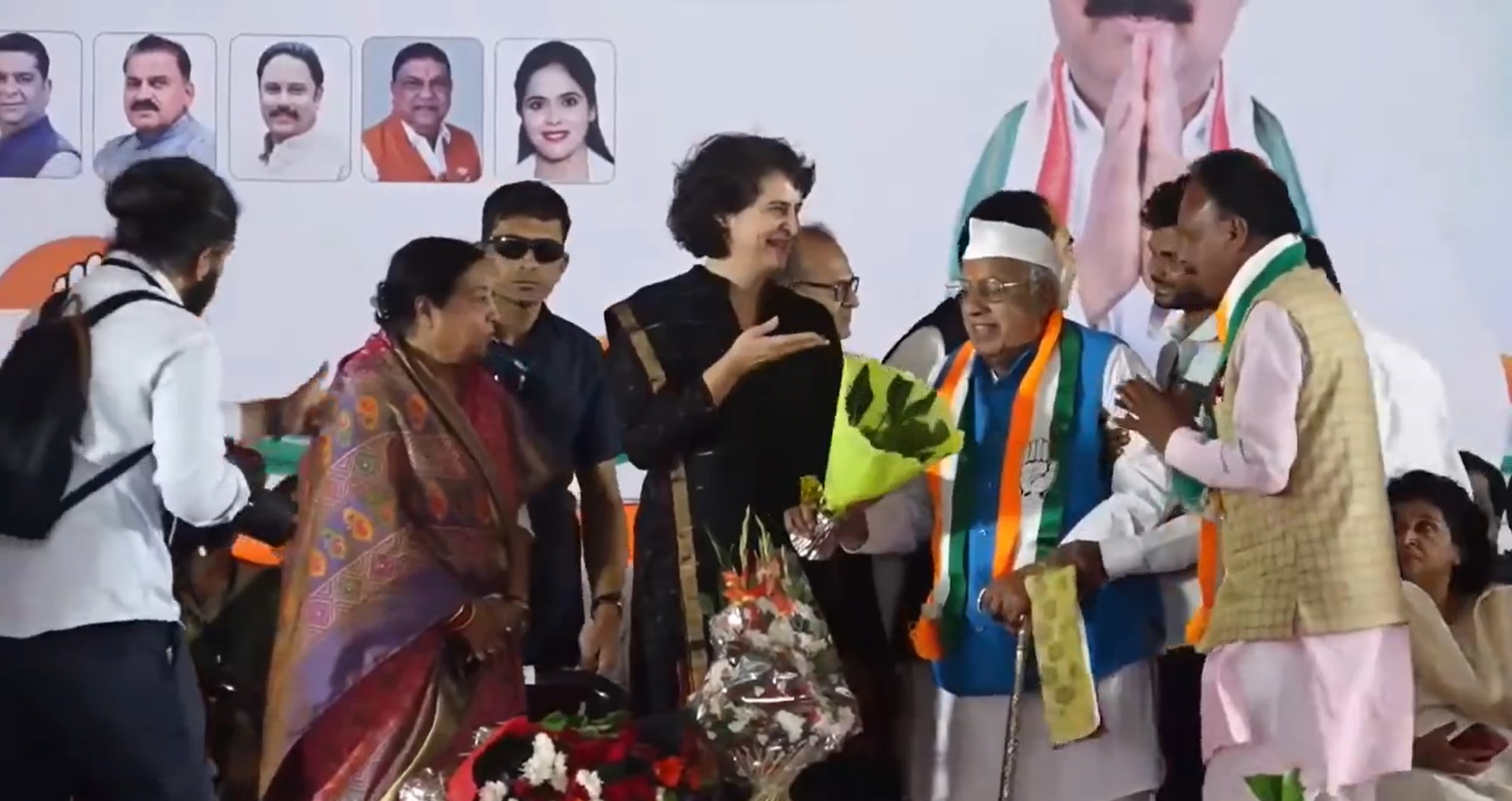 Watch: Empty Bouquet For Priyanka Gandhi Leads To 'LOL' Moment On Stage