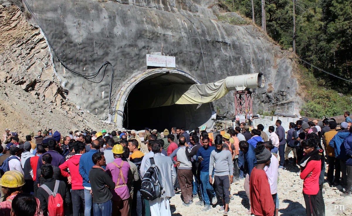 Tunnel Escape Plan: Workers To Squeeze Through Pipes Less Than 3-Foot Wide