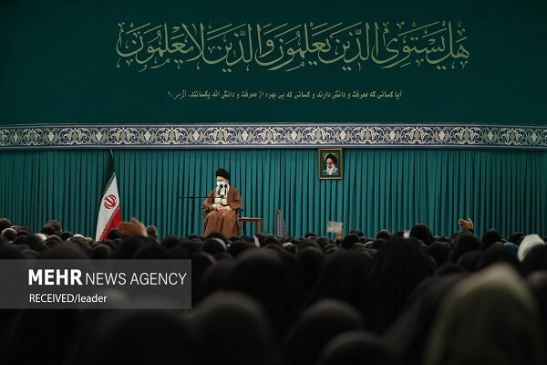 Leader receives thousands of Basij forces