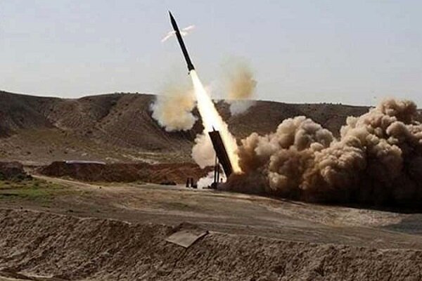 Hezbollah strikes Israeli regime's bases with missiles