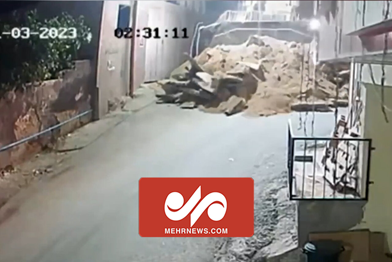 VIDEO: Zionists demolishing Jenin city with bulldozers