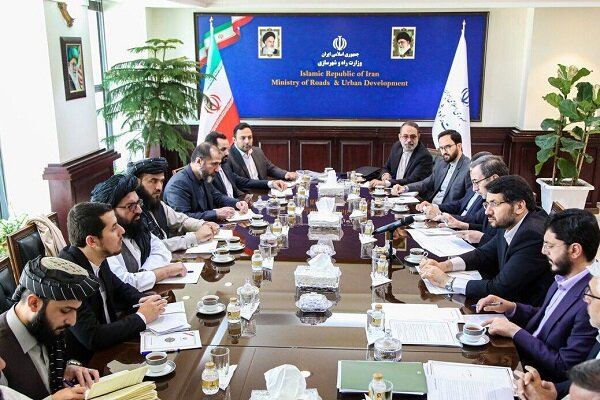 Iran, Afghanistan discuss expanding transport cooperation