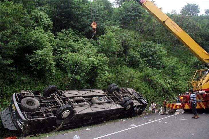 At least 14 dead, 35 injured in bus crash in S. Thailand