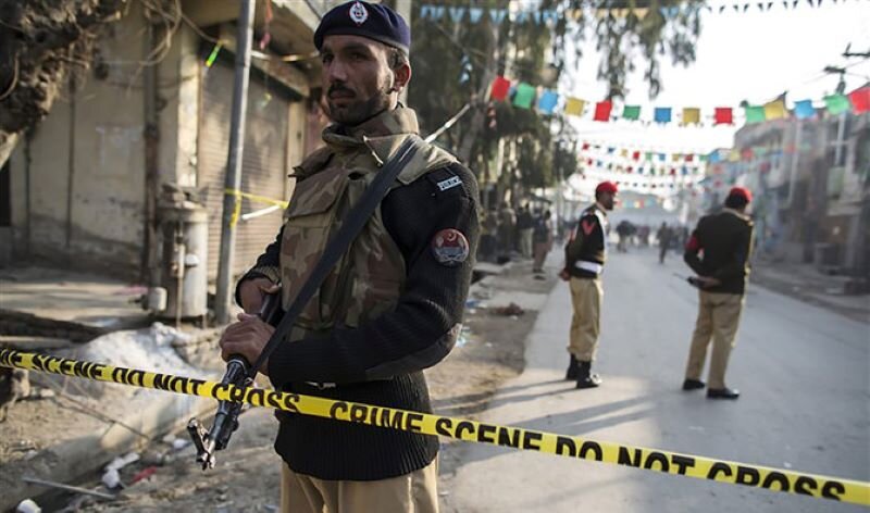 Policeman killed, 2 injured in NW Pakistan attack